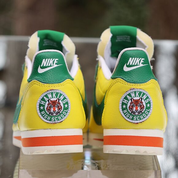 Nike Cortez Stranger Things Hawkins High School - Picture 11 of 16